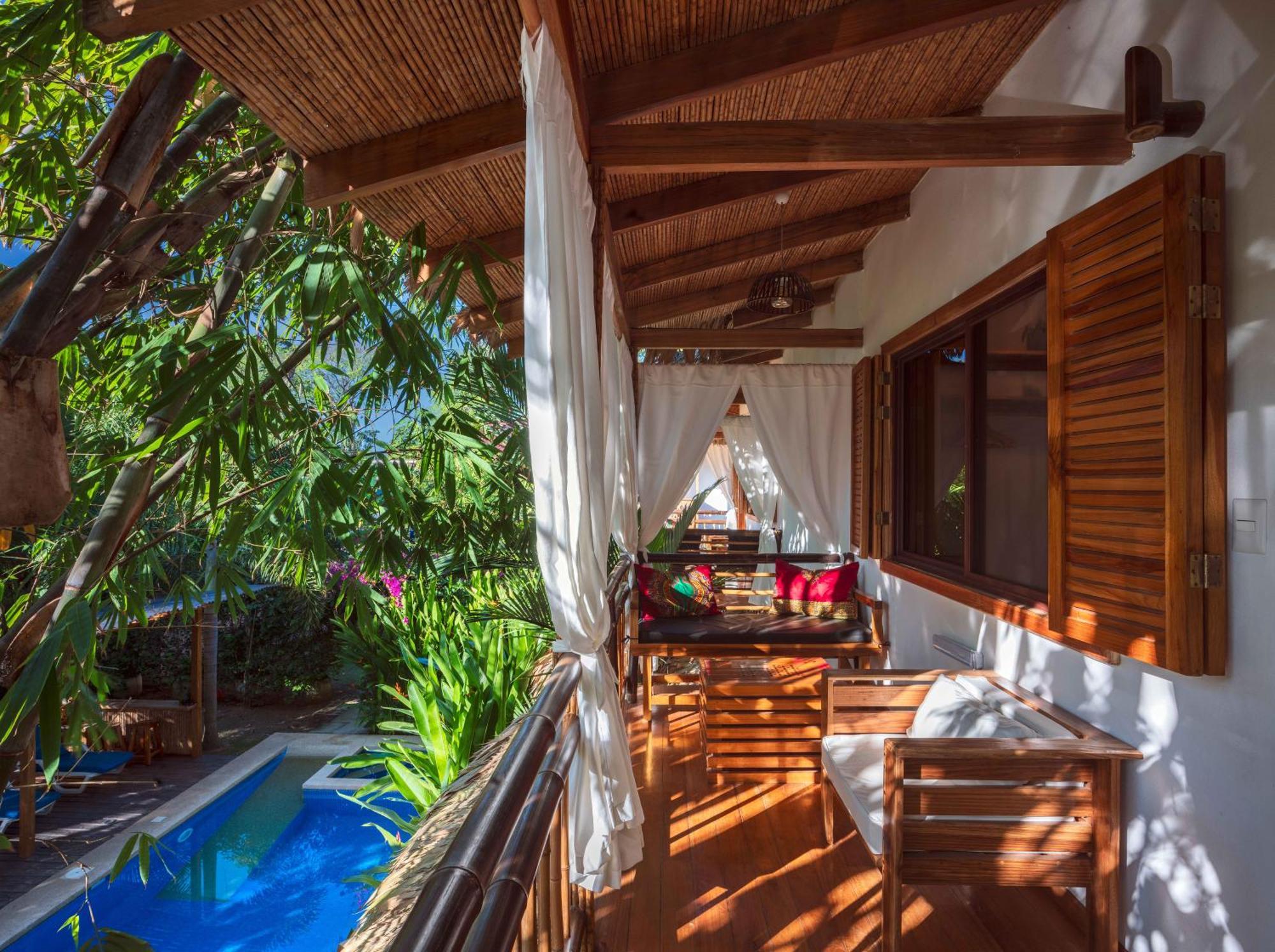 Black Bamboo Puerto Viejo de Talamanca ภายนอก รูปภาพ